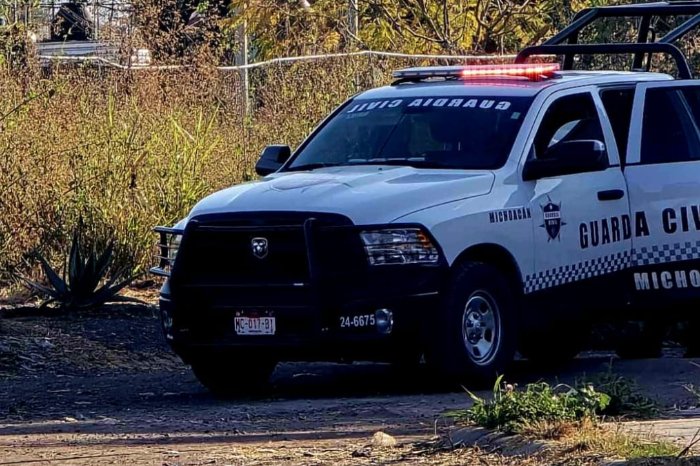 Descubren los cuerpos de dos hombres en la carretera Tangancicuaro Patamban