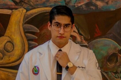 Dimision del Dr Manuel Guerrero en medio del escandalo del