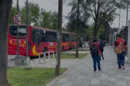 Fallece un pasajero tras sufrir un desmayo en el Metrobus