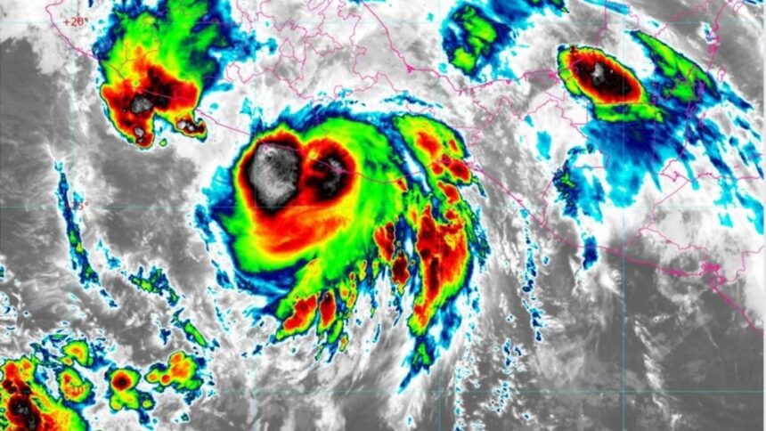 Huracan Erick alcanza categoria 3 y causa estragos en Santiago