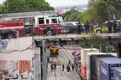 Tragedia en Queretaro Un policia pierde la vida al ser