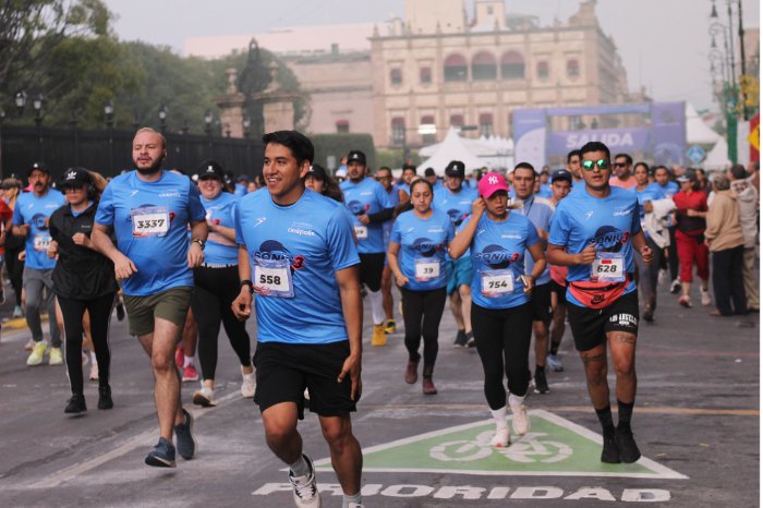 carrera cinepolis promueve el deporte y la solidaridad en la