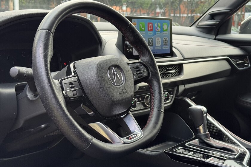 Beneficios y desventajas de cubrir el volante de plástico en tu auto