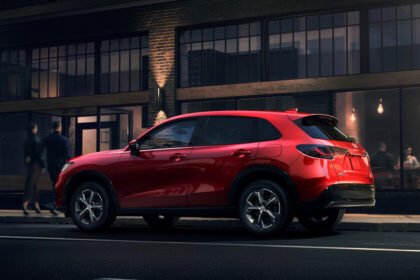 Camioneta compacta mexicana con motorización japonesa destaca por su seguridad y confiabilidad