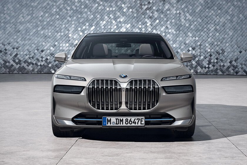 El origen de los diseños con grandes parrillas se encuentra en China, no en Europa ni Estados Unidos