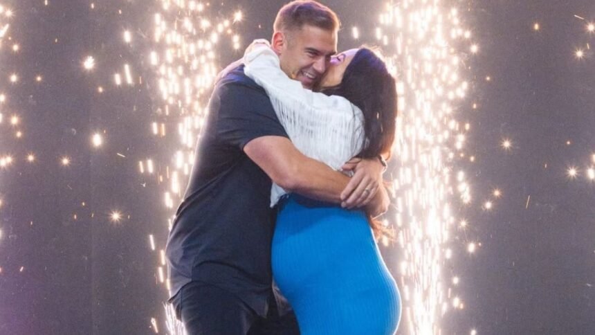 Martha Higareda anuncia el nacimiento de dos hijas