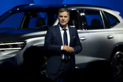 Respuesta del CEO de Renault en Argentina ante críticas por el precio de su nuevo SUV