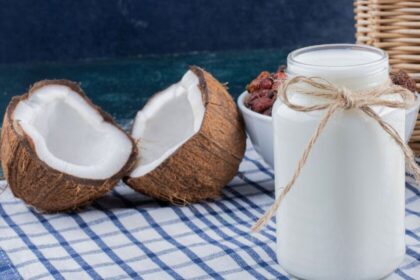 Secreto para lograr horchata de coco espesa y cremosa con solo cuatro ingredientes