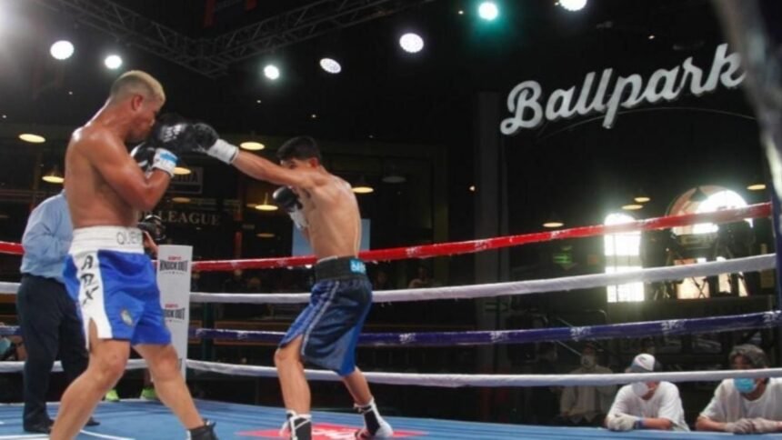 1761613857 anunciador declara ganador a peleador sin puntaje entrenador revela que