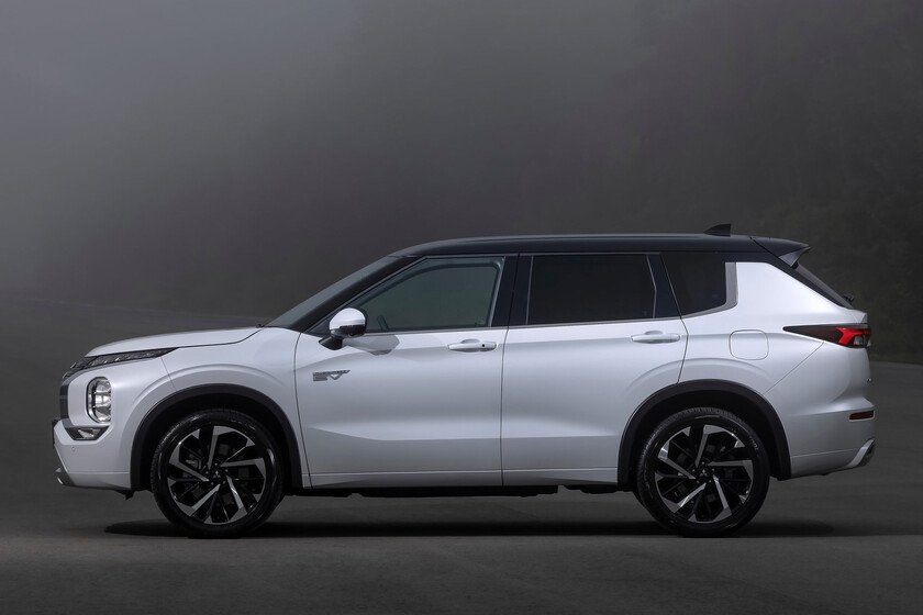 Camioneta híbrida de tres filas con confiabilidad japonesa y 60 km en modo eléctrico