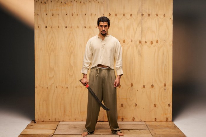 casi la mitad de los estadounidenses respalda la actuacion de