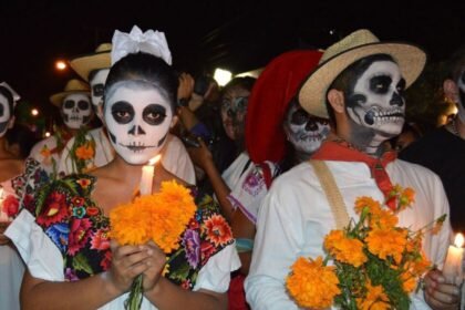 Cinco pueblos mágicos imperdibles para visitar durante el Día de Muertos, incluyendo Pátzcuaro