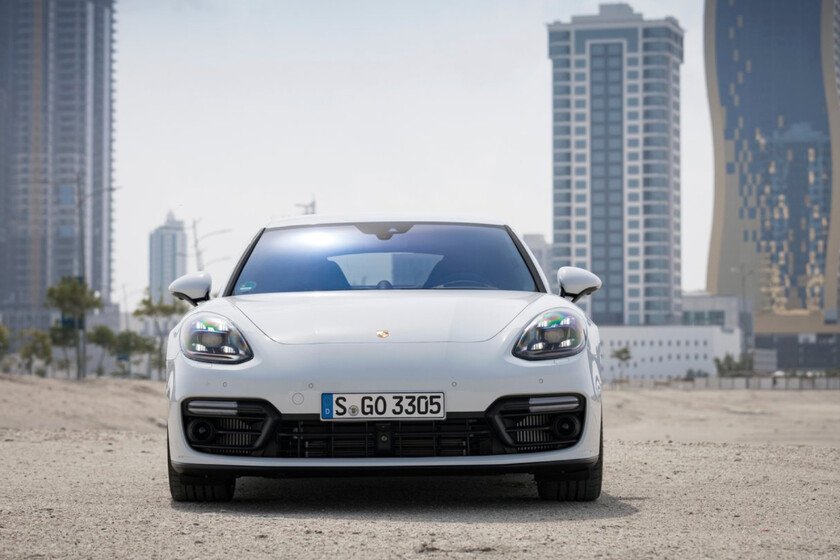 Dueño de gimnasio en China ofrece Porsche gratis como incentivo para pérdida de peso