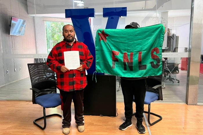 el maestro leobardo condiciona el levantamiento del planton a la