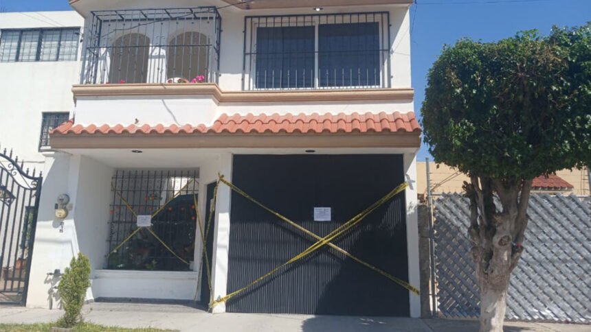 encuentran muerta a rosalinda y arrestan a su hijo alan