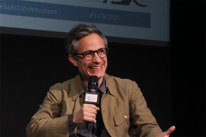 gael garcia bernal es nombrado embajador de buena voluntad de