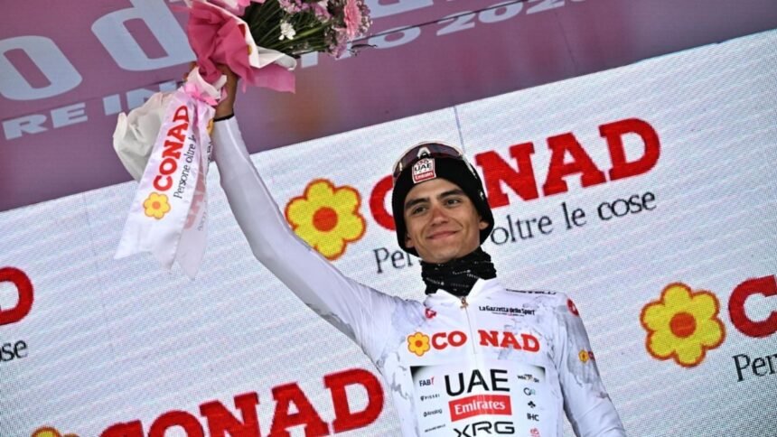 isaac del toro recibe el premio nacional de deportes alegna