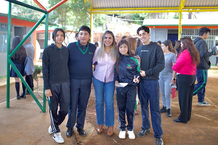 la presidenta dayana perez mendoza promueve mejoras en la educacion