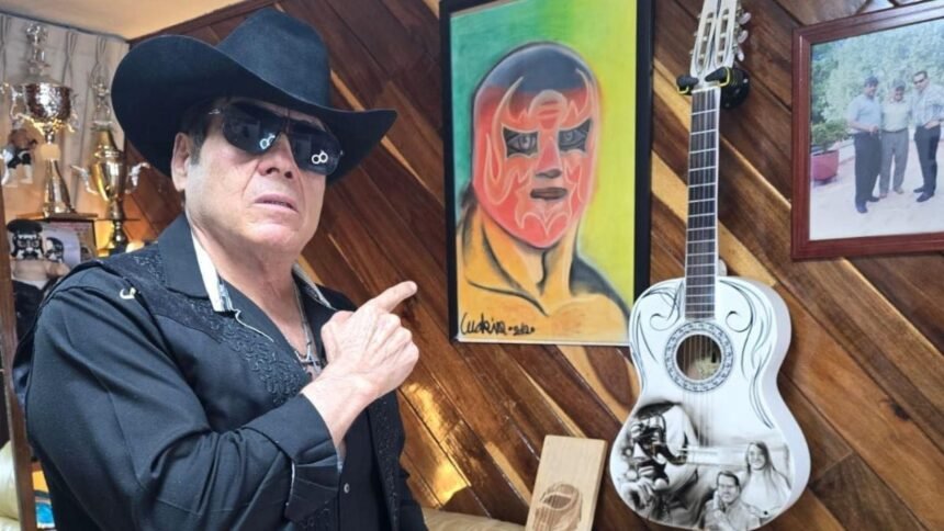 mascara ano 2000 integrante de los hermanos dinamita lanza su