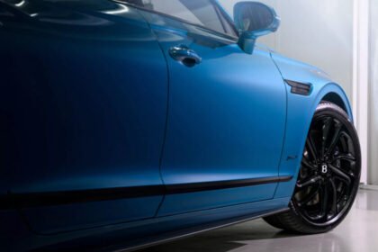 Pintura de auto especial requiere 60 horas y supera el costo de un Mustang nuevo