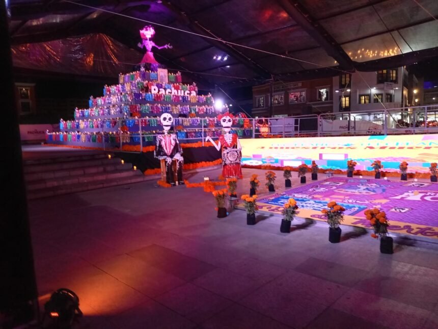 recuerdan a difuntos en pachuca con sones huastecos y ambiente