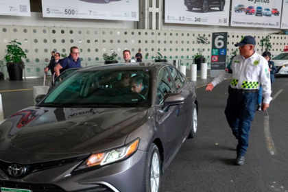 uber obtiene autorizacion para operar en aeropuertos de mexico tras
