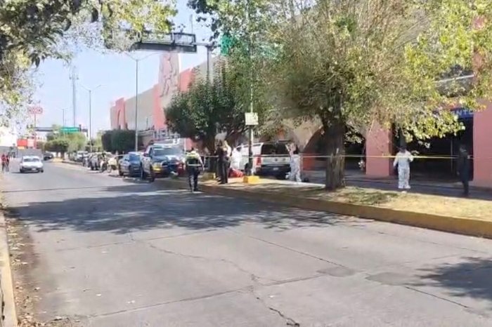 accidente de transito en la av heroes de nocupetaro cobra