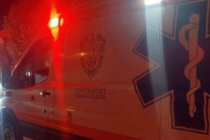 accidente en comonfort san miguel de allende deja dos hombres heridos