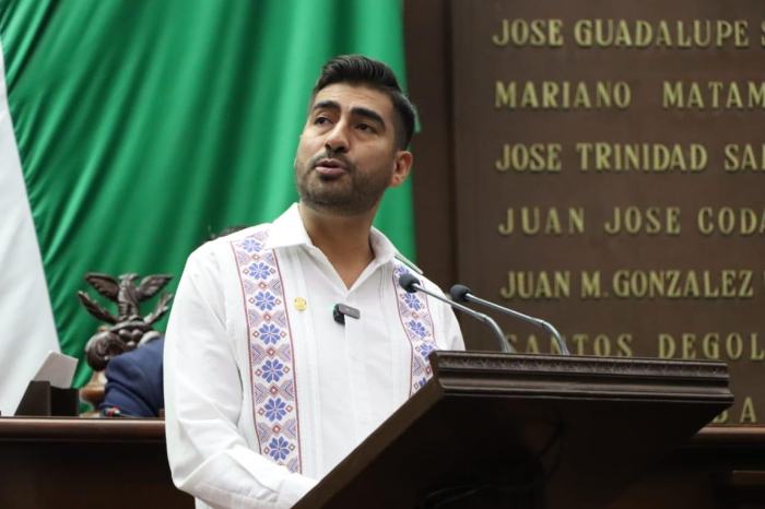 alfonso chavez promueve reforma para asegurar el derecho de ninas