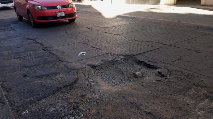 bache de grandes dimensiones afecta el centro de pachuca