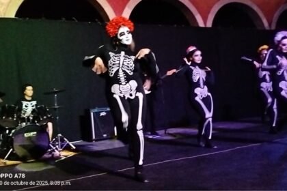 banda fundadores y danza jazz celebran el dia de muertos