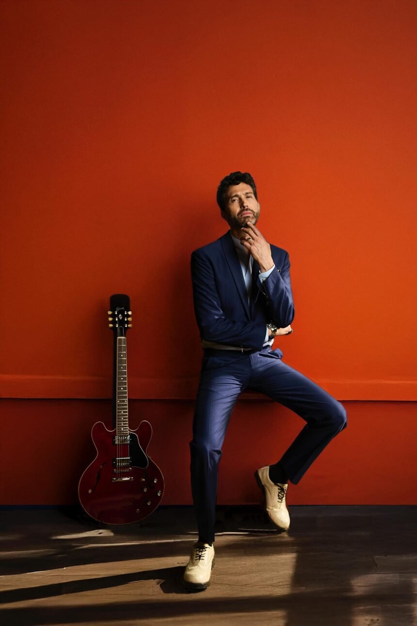 benny ibarra presenta su nueva gira en poliforum leon