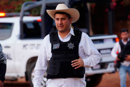 carlos manzo alcalde de uruapan fallece en atentado confirma el