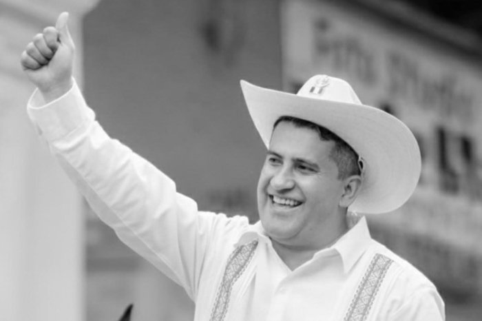 carlos manzo es velado en un ambiente privado con fuerte