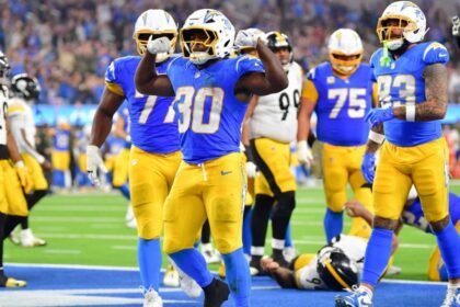 chargers superan a steelers y limitan el desempeno de aaron