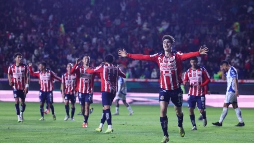chivas gana a pachuca con gol de armando gonzalez lider