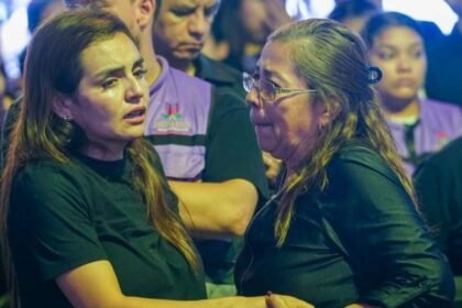 claudia sheinbaum se reune con la viuda del alcalde de