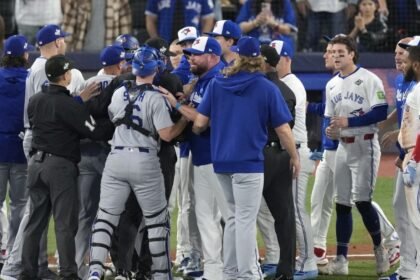 conato de bronca entre jugadores de azulejos y dodgers en
