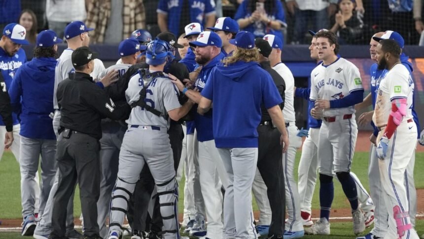 conato de bronca entre jugadores de azulejos y dodgers en