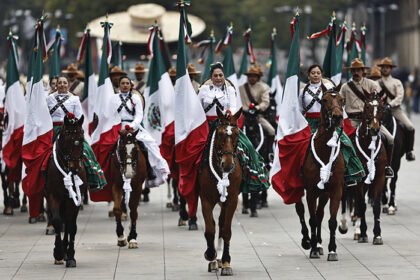 defensa ajusta recorrido del desfile del 20 de noviembre ante