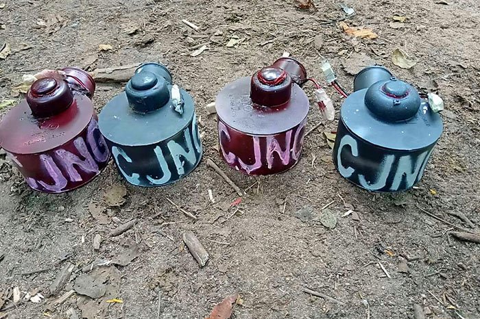 defensa y gn desactivan explosivos improvisados en brecha de apatzingan