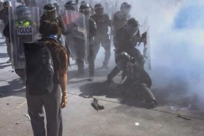 diputado federico doring critica la represion de sheinbaum en la