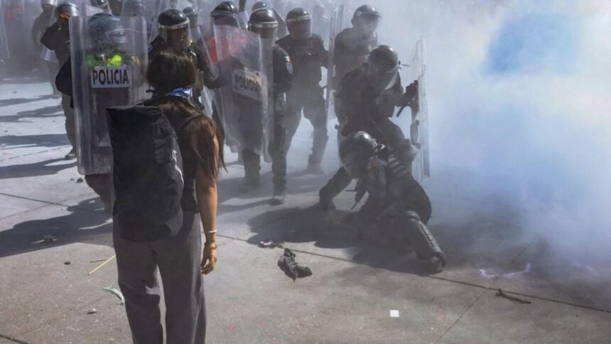 diputado federico doring critica la represion de sheinbaum en la