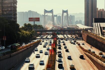 Disminuye la demanda de coches a gasolina en el mercado automotriz