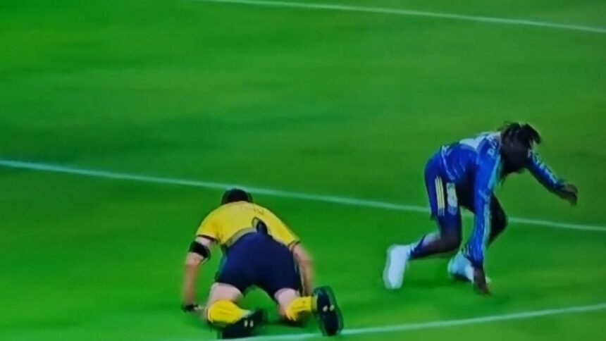 el arbitro luis enrique santander es arrollado por el frances