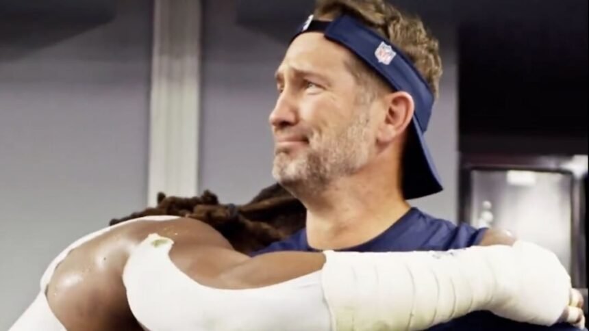 entrenador de cowboys rinde homenaje a marshawn kneeland tras triunfo