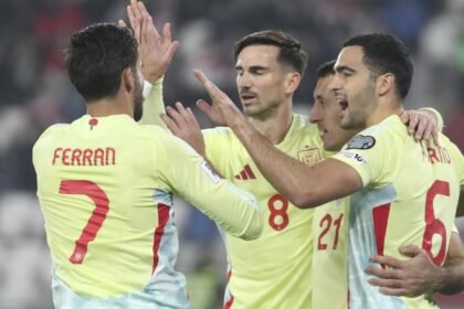 espana mantiene 30 partidos invicta tras victoria sobre georgia y