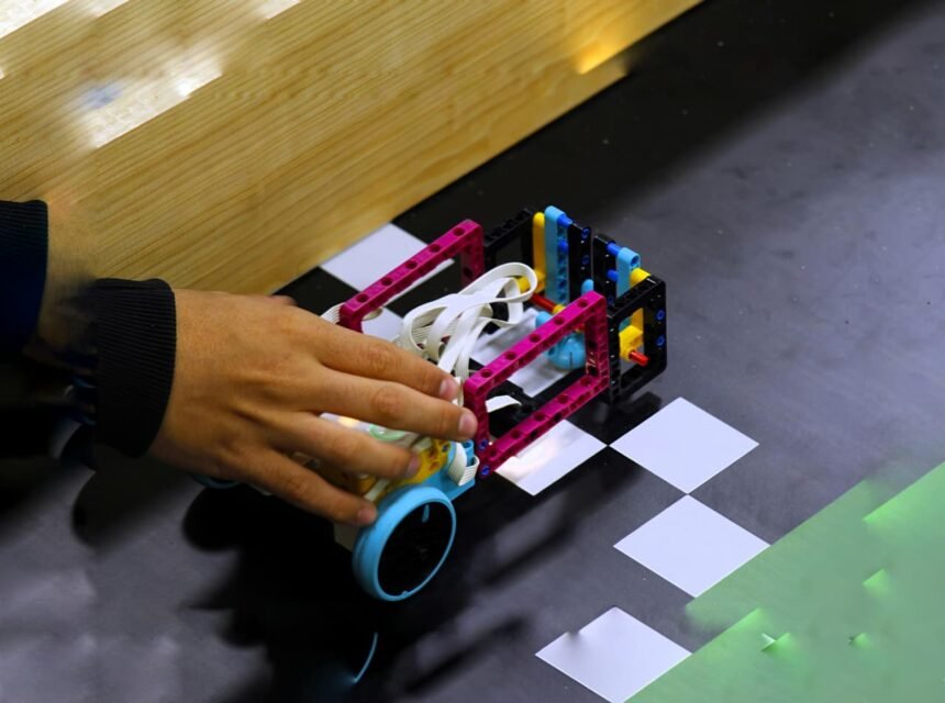 estudiantes de guanajuato sobresalen en el torneo estatal de robotica