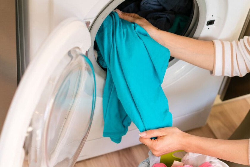 Experta revela truco efectivo para encoger la ropa con solo tres ingredientes