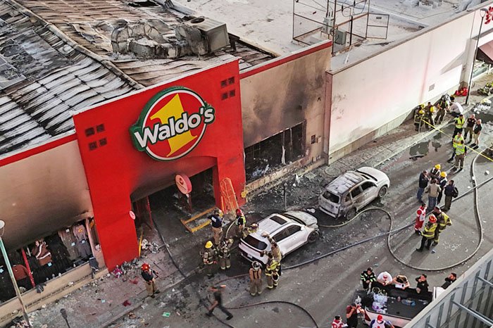 familiares de victimas del incendio en waldos exigen justicia y